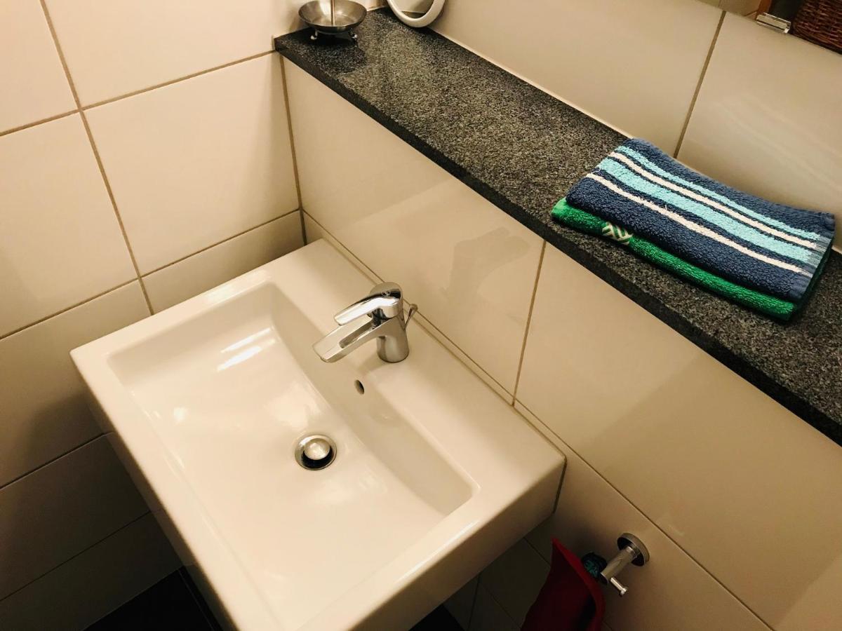 Messe Apartment Koeln West Eksteriør bilde