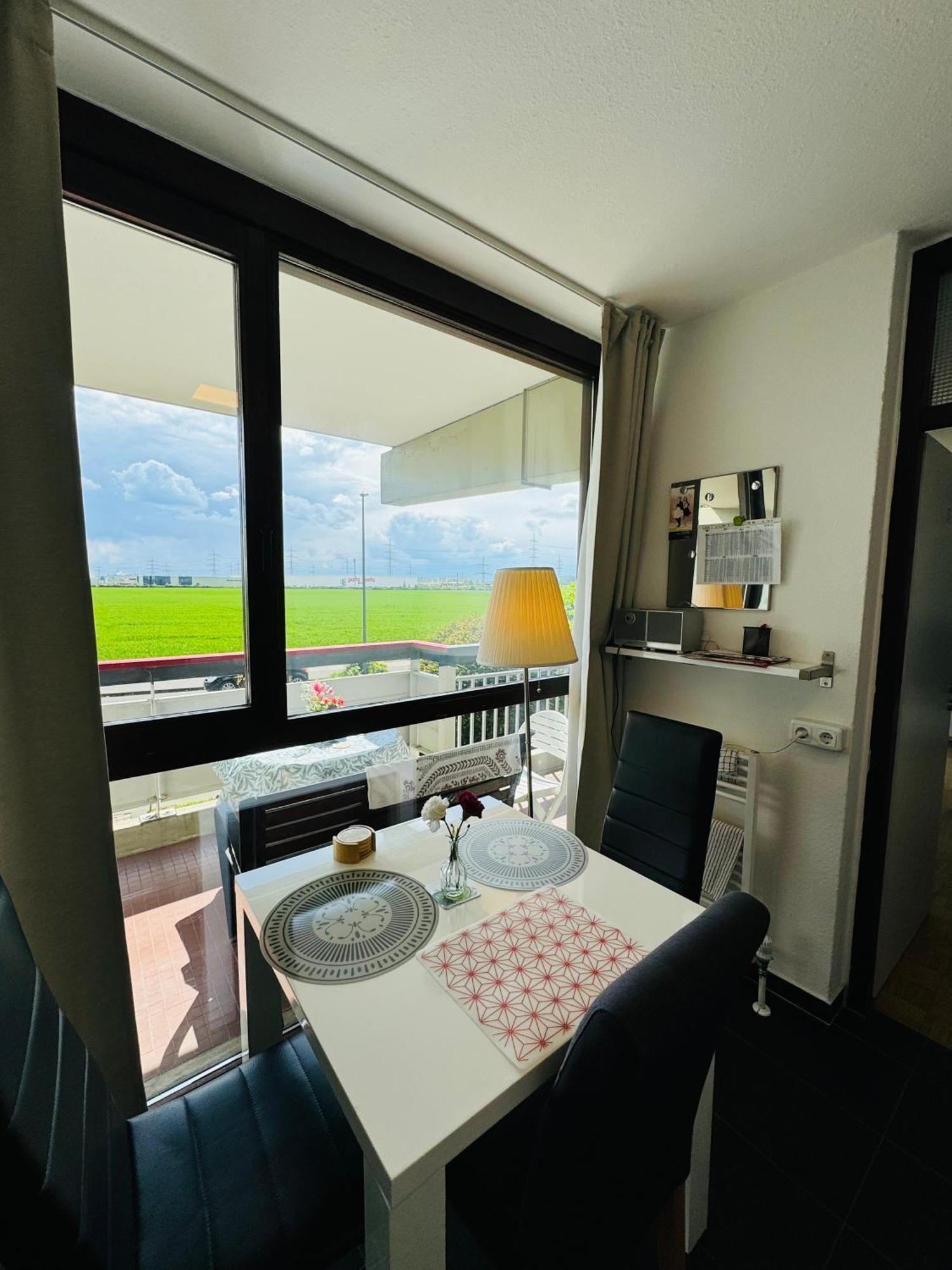 Messe Apartment Koeln West Eksteriør bilde